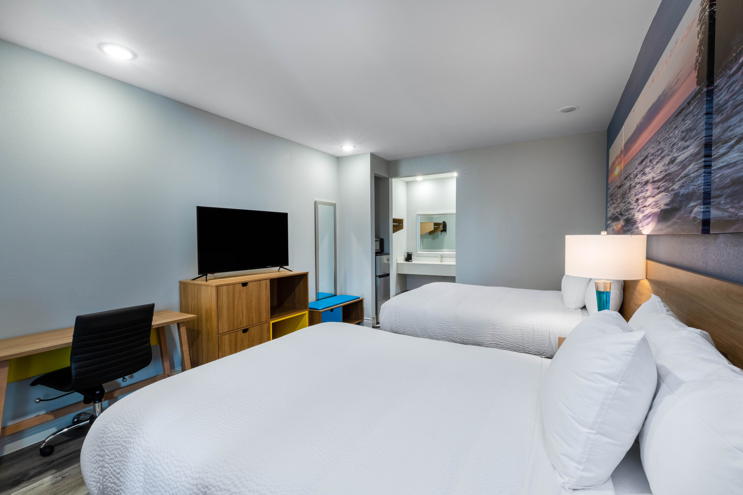 Days Inn Bedding Program