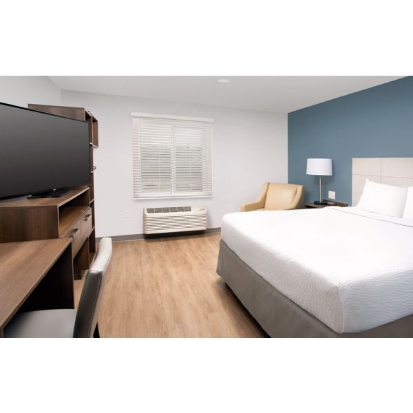 Woodspring Suites Bedding Program