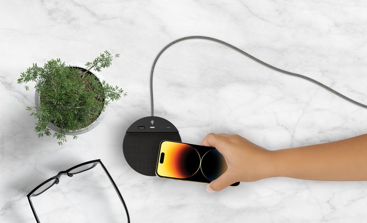 Nonstop, Station C, QI Wireless Charger, USB-A and USB-C, White