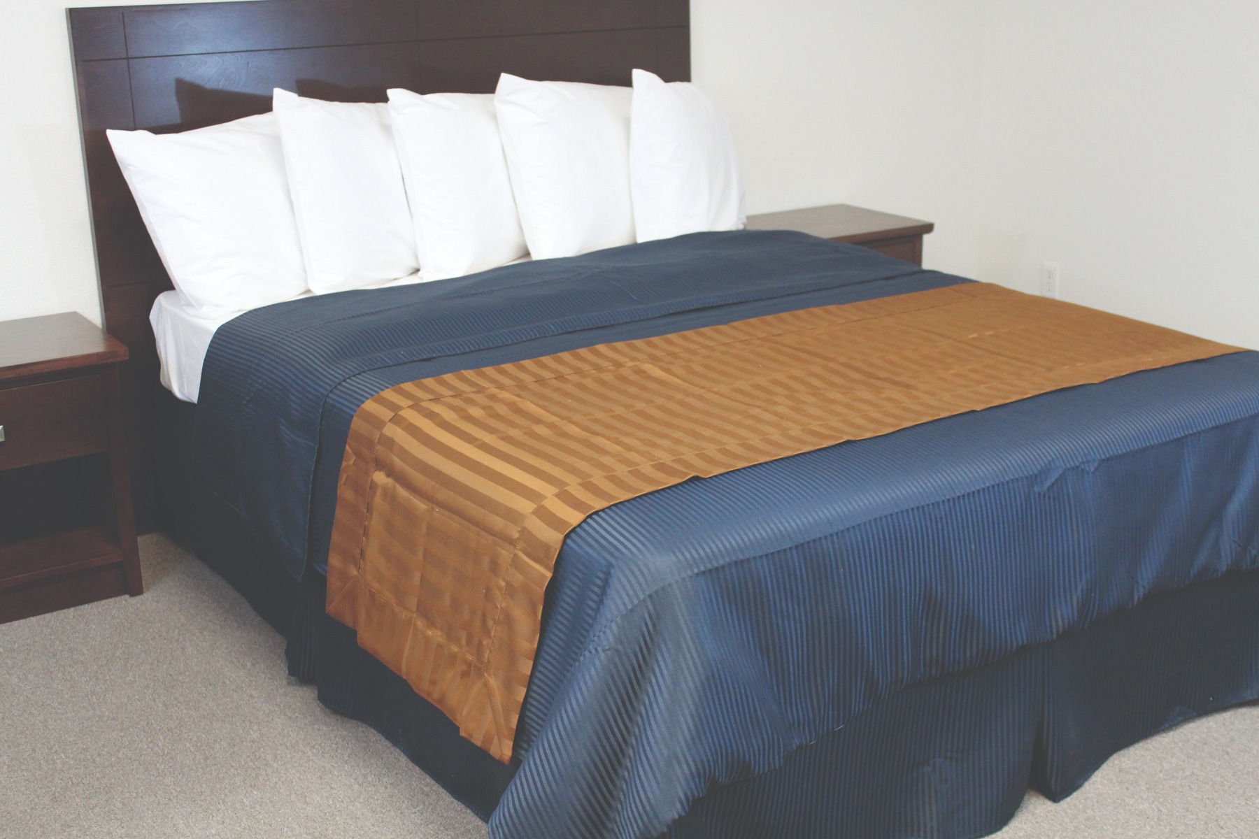 Brown Bed Throws/Bed Scarves